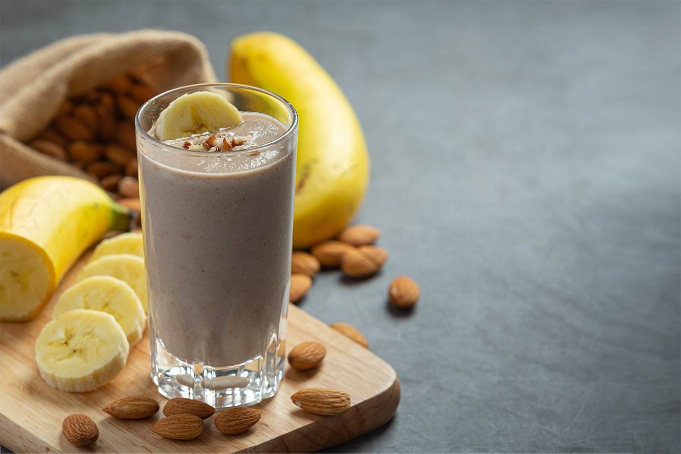 banana-protein-smoothie-endometriosis